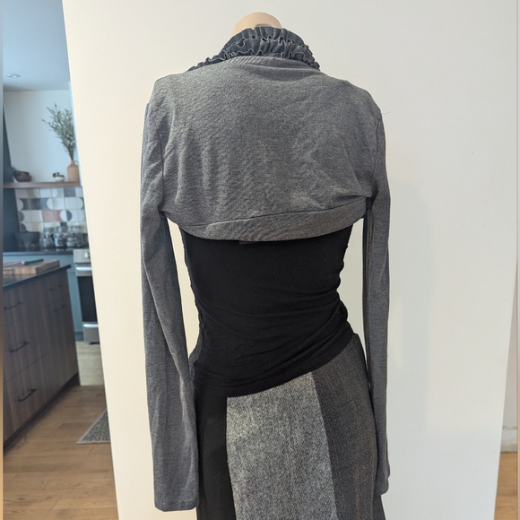 Elegant Gray Ruffled bollero - Picture 8 of 8